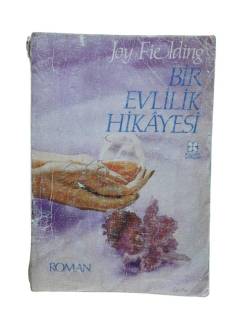 BİR EVLİLİK HİKAYESİ