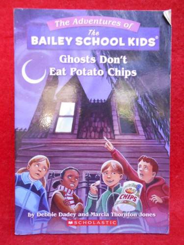 GHOSTS DON'T EAT POTATO CHİPS (THE ADVENTURES OF THE BAİLEY SCHOOL KİDS) - 0