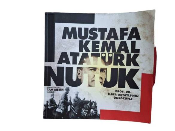 NUTUK - GÜNÜMÜZ TÜRKÇESİYLE TAM METİN - PROF. DR. İLBER ORTAYLI'NIN ÖNSÖZÜYLE - 0